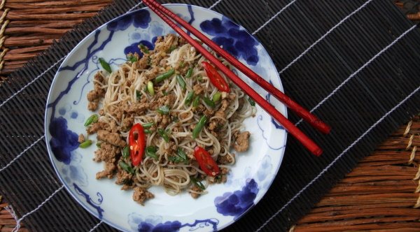 Блюда с гречневой лапшой соба. Рецепты простые, вкусные с курицей, овощами, фаршем, свининой